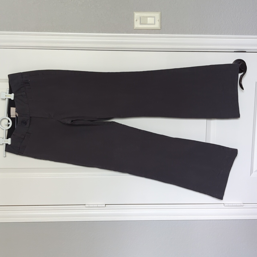 Banana Republic women 's. Gray twill trousers